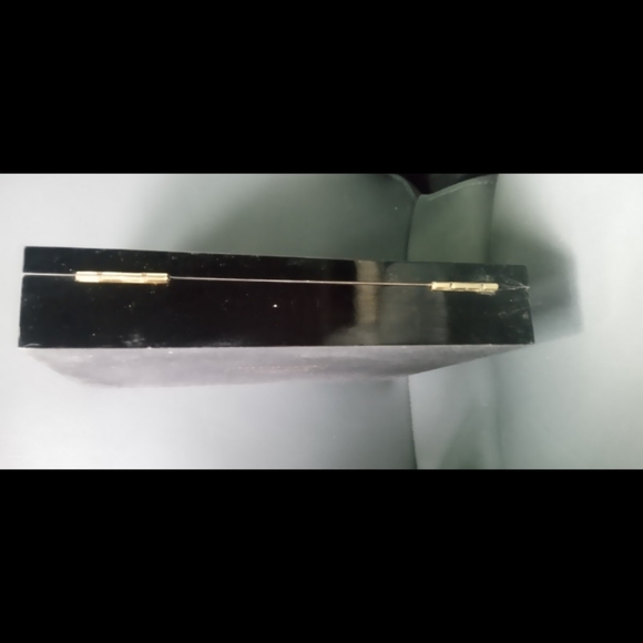 Cohibe Behike Wood and Lacquer Cigar Box from Cuba - Picture 3 of 5